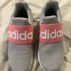 Adidas Size 5 Big Kids